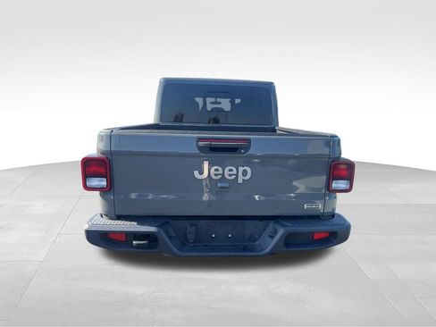 Used 2023 Jeep Gladiator Overland AWD/4WD image 8