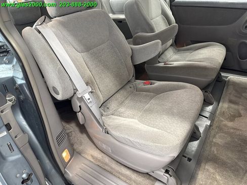 Used 2005 Toyota Sienna CE image 10