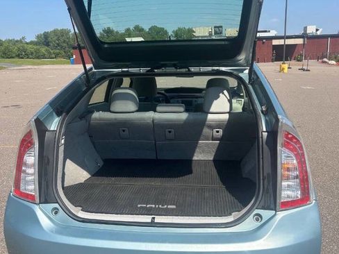 Used 2015 Toyota Prius Four image 4