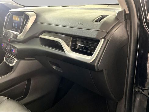 Used 2024 GMC Terrain SLT FWD image 18