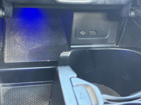 Used 2022 Mercedes-Benz C 300 Sedan image 24