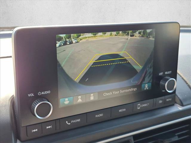 Used 2025 Honda Pilot Sport image 13