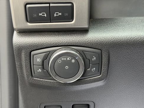 Used 2019 Ford F350 Platinum w/ Snow Plow Prep Package image 19