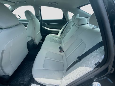 New 2026 Hyundai Sonata SEL FWD image 17