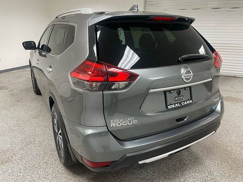 Used 2017 Nissan Rogue SL w/ SL HEV Premium Package image 7