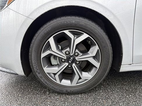 Used 2020 Kia Forte LXS image 11