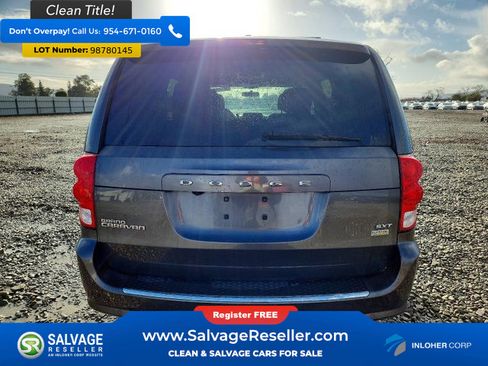Used 2016 Dodge Grand Caravan SXT w/ Rear Park Assist Package image 8
