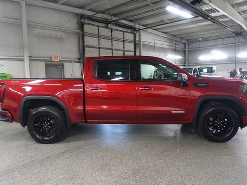 Used 2024 GMC Sierra 1500 Elevation w/ X31 Off-Road Package AWD/4WD image 8