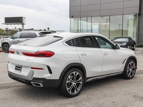 Used 2021 BMW X6 xDrive40i w/ Premium Package image 6