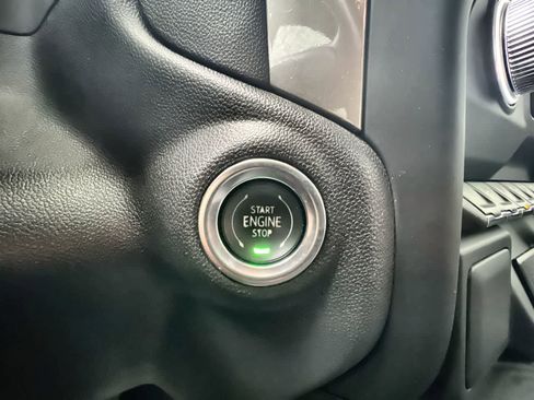 Used 2024 GMC Sierra 1500 Pro w/ Pro Value Package image 16