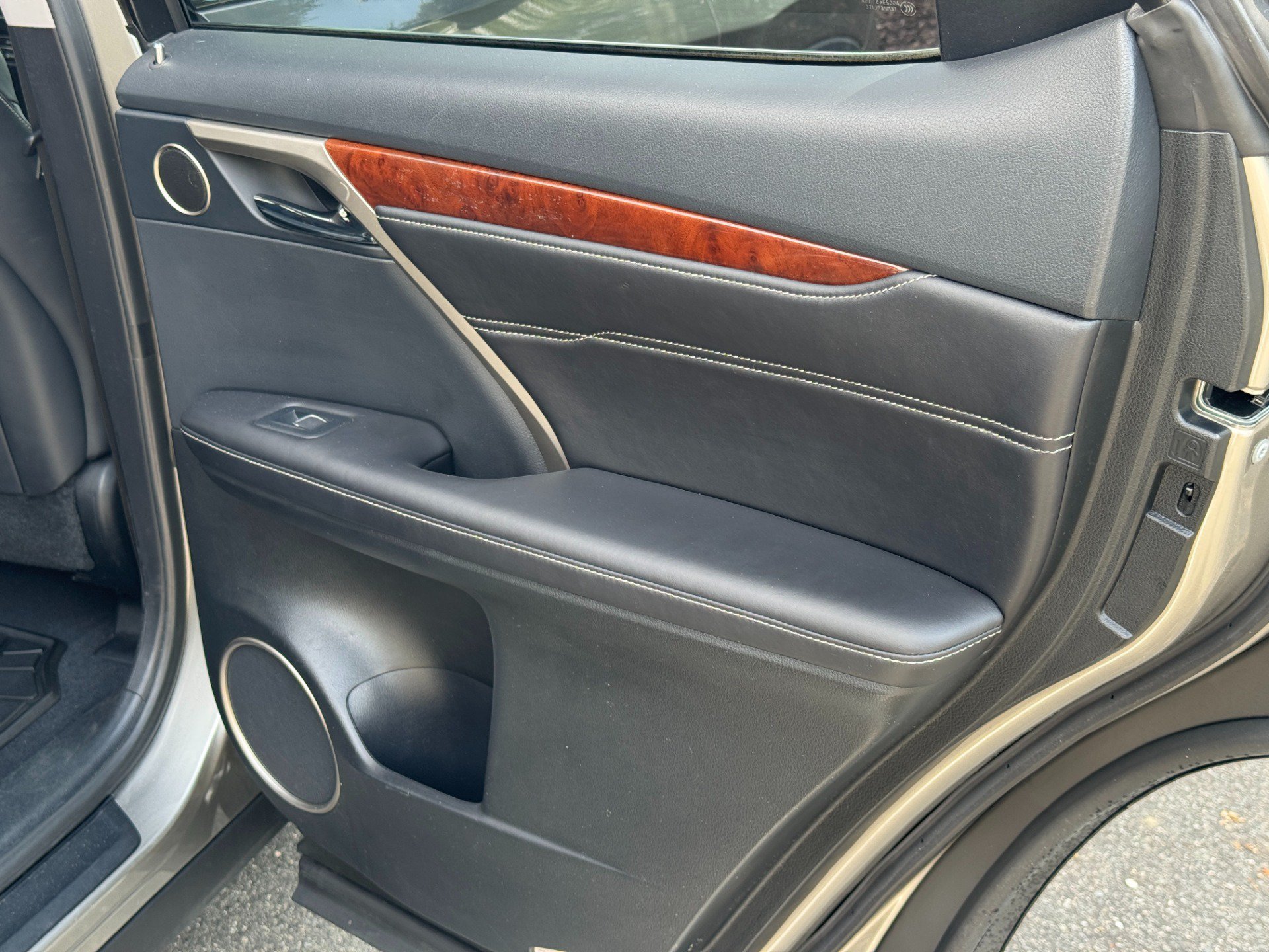 Used 2019 Lexus RX 350L AWD image 68