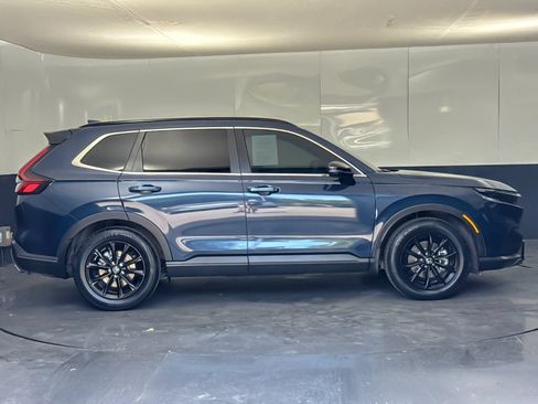 Used 2025 Honda CR-V Sport image 2