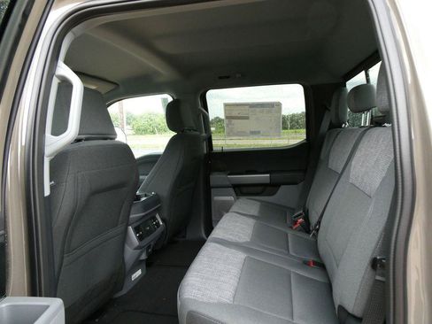 New 2026 Ford F250 XLT w/ XLT Premium Package AWD/4WD image 16
