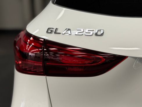 Certified 2026 Mercedes-Benz GLA 250 image 14