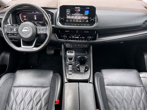 Used 2022 Nissan Rogue Platinum w/ Head-Up Display Package image 15