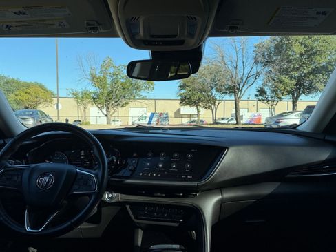 Used 2023 Buick Envision Essence image 33