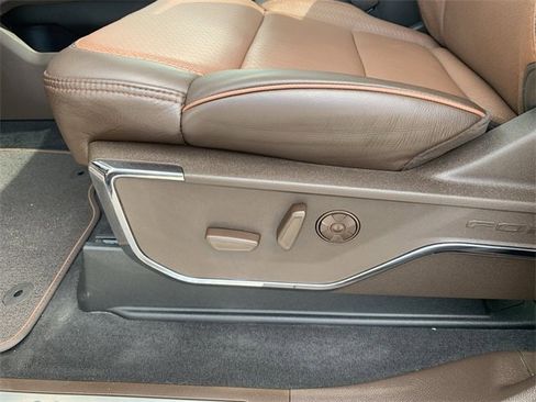 Used 2025 Ford F350 King Ranch w/ FX4 Off-Road Package image 23