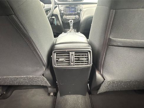 Used 2021 Nissan Rogue Sport S FWD image 24