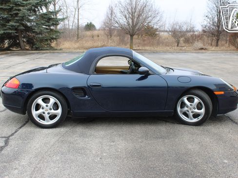 Used 1998 Porsche Boxster RWD image 16