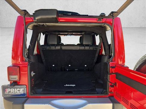 Used 2015 Jeep Wrangler Unlimited Sahara w/ Connectivity Group image 6