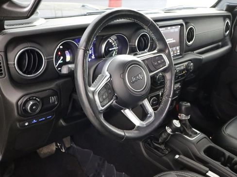 Used 2023 Jeep Wrangler Unlimited Sahara w/ Cold Weather Group AWD/4WD image 18