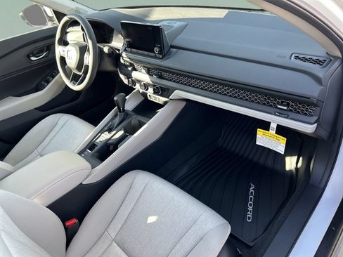 Used 2024 Honda Accord EX image 18