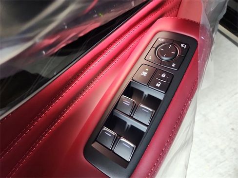 New 2026 Lexus LS 500 AWD image 13