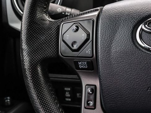Used 2019 Toyota Tacoma TRD Pro AWD/4WD image 20