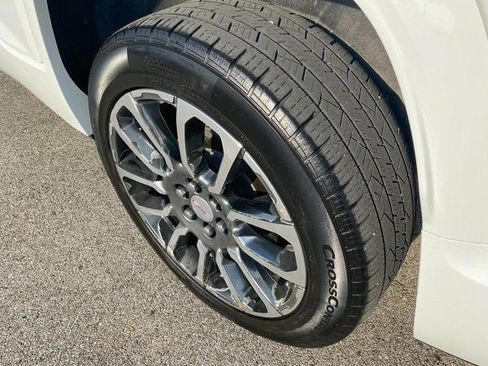 Used 2020 GMC Acadia Denali image 9