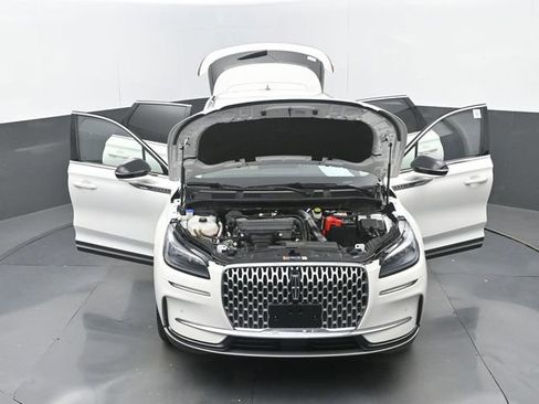Used 2024 Lincoln Corsair AWD w/ Equipment Group 101A image 33