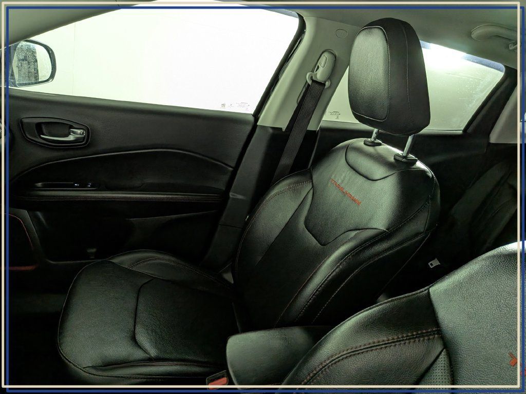 Used 2020 Jeep Compass Trailhawk w/ Leather Interior Group AWD/4WD image 28