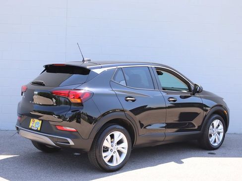 Used 2024 Buick Encore GX Preferred w/ Comfort Package FWD image 2