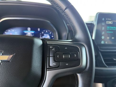 Used 2023 Chevrolet Suburban LT RWD image 16