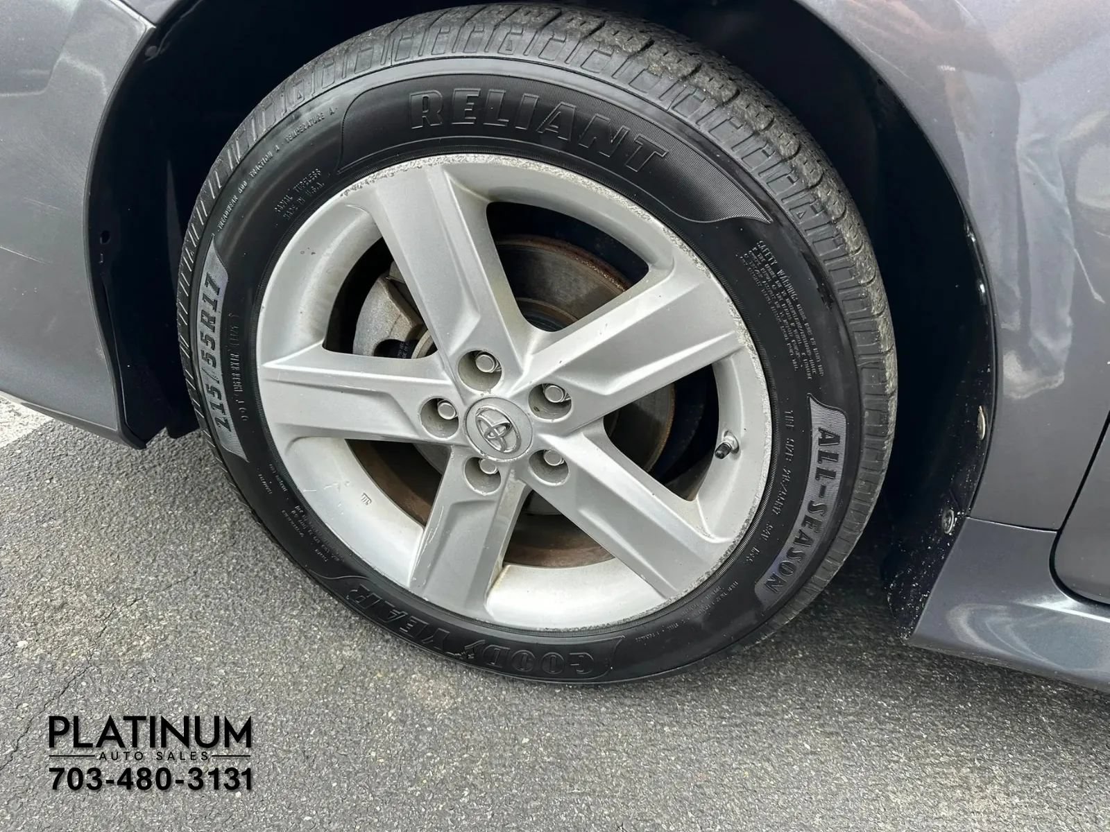 Used 2014 Toyota Camry SE FWD image 24