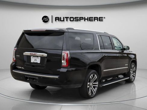 Used 2019 GMC Yukon XL Denali image 10