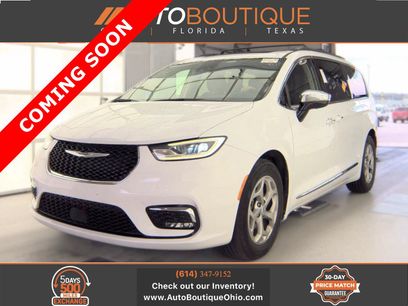 Used 2023 Chrysler Pacifica Limited