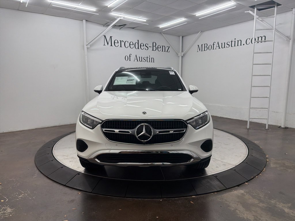 Used 2026 Mercedes-Benz GLC 300 4MATIC image 2