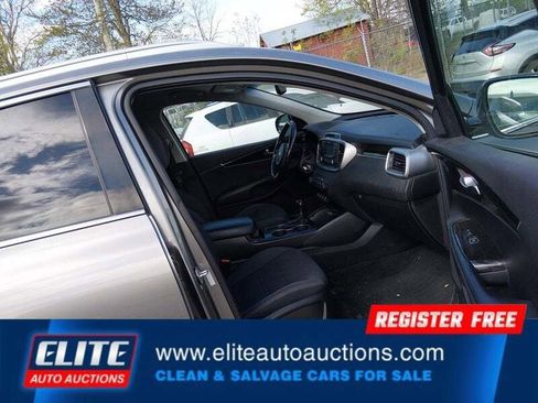 Used 2016 Kia Sorento AWD w/ LX Convenience Package image 9