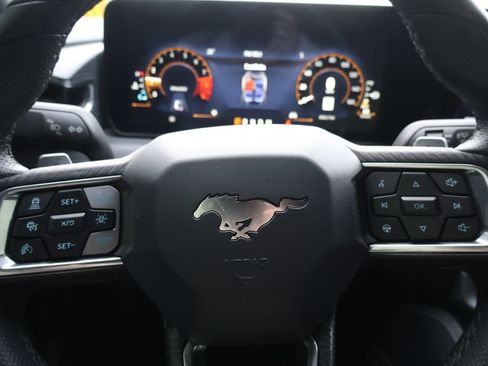 Used 2024 Ford Mustang GT Premium image 19