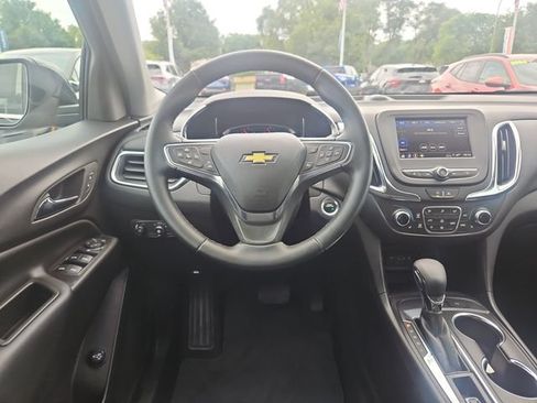 Used 2024 Chevrolet Equinox LT FWD image 13