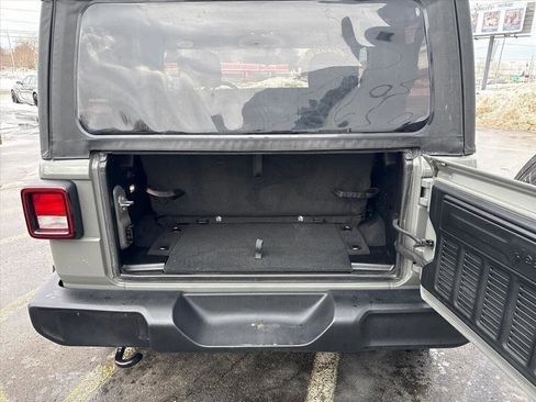 Used 2023 Jeep Wrangler Sport image 22