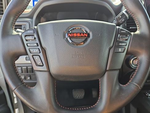 Used 2022 Nissan Titan PRO-4X w/ Pro-4x Convenience Package image 31