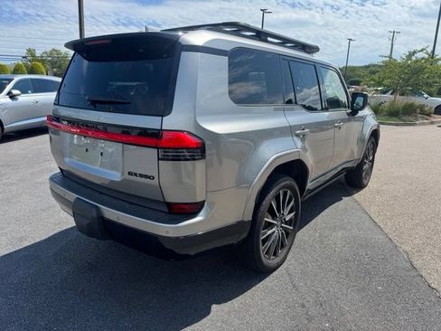 Used 2024 Lexus GX 550 AWD/4WD image 13
