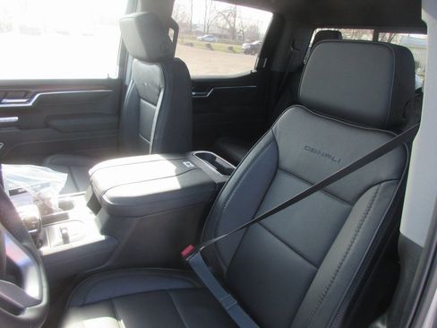 New 2026 GMC Sierra 1500 Denali image 11
