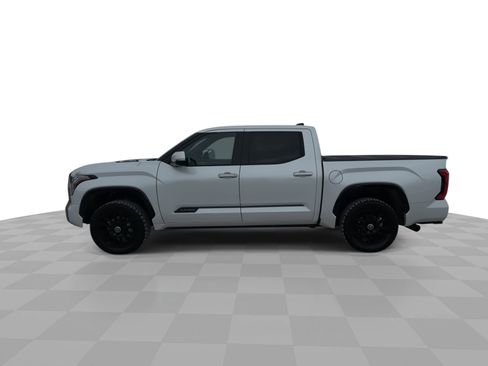 Used 2024 Toyota Tundra Platinum image 5