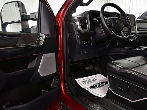 Used 2025 Ford F350 Platinum w/ Tremor Off-Road Package AWD/4WD image 18