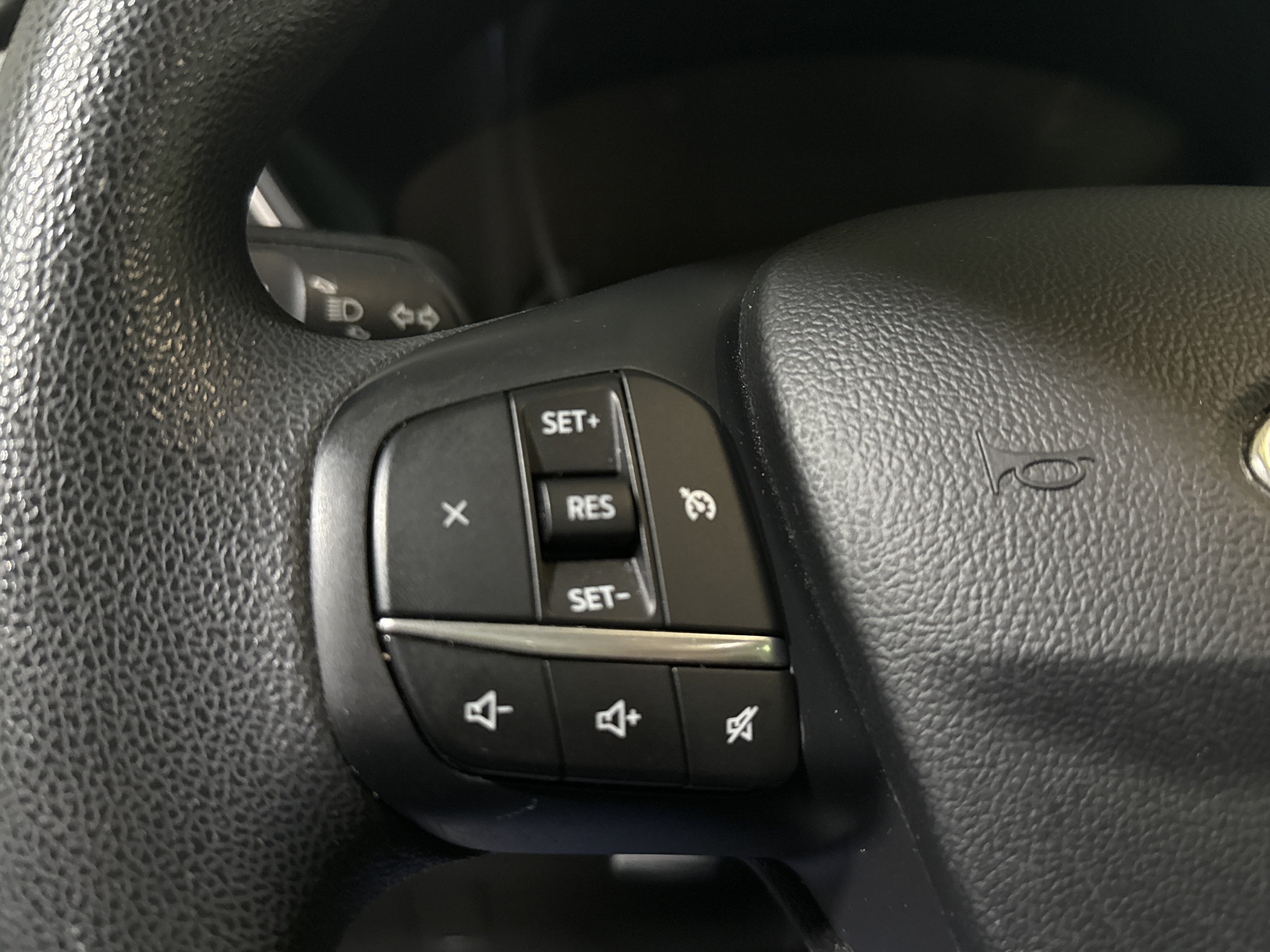 Used 2019 Ford Ranger XL w/ Equipment Group 101A Mid AWD/4WD image 17