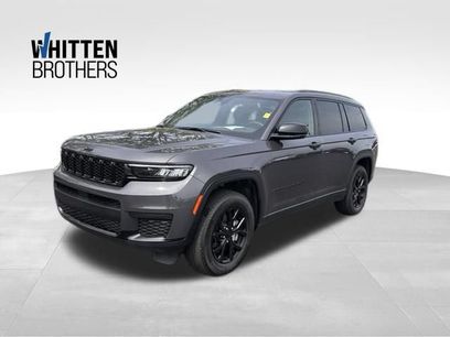 Used 2025 Jeep Grand Cherokee L Laredo