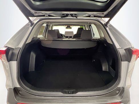 Used 2019 Toyota RAV4 XLE image 34