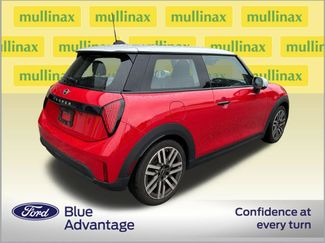 Used 2025 MINI Cooper 2-Door Hardtop FWD video 2